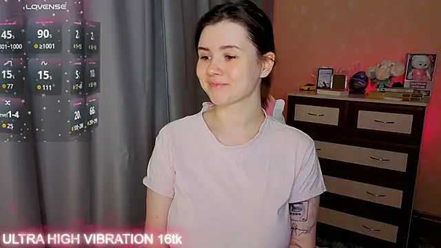 cutie mili online show from 27, 11, 2025