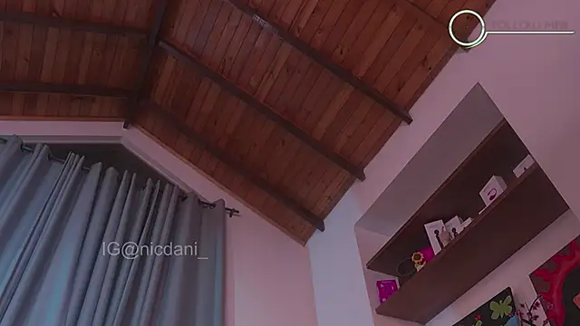 nicdani 1 online show from 9, 9, 2025