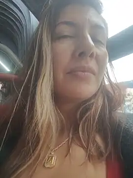 scarlett moore online show from 26, 6, 2026