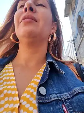 scarlett moore online show from 27, 2, 2026