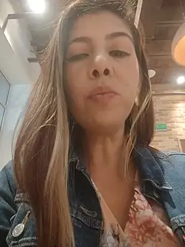 scarlett moore online show from 14, 6, 2026