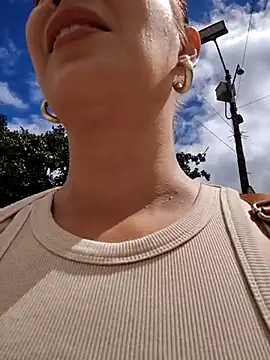 scarlett moore online show from 26, 11, 2025