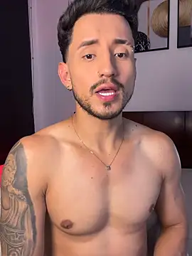 AxelKing1326 online show from 8, 3, 2026