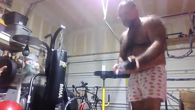 chainjulious online show from 8, 10, 2025