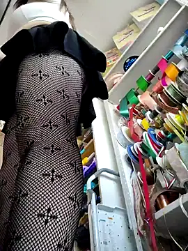 Mia Novikov online show from 20, 12, 2025