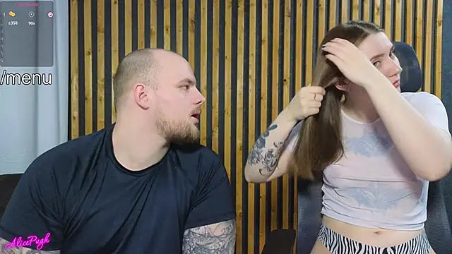 Snapshot of alicepugh chatting on 8, 3, 2025 alicepugh online show from 8, 3, 2025