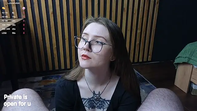 Snapshot of alicepugh chatting on 11, 10, 2025 alicepugh online show from 11, 10, 2025