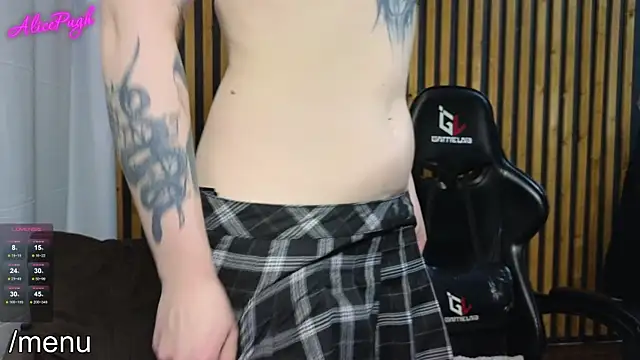 Snapshot of alicepugh chatting on 10, 2, 2025 alicepugh online show from 10, 2, 2025