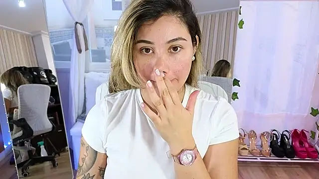 Tawny cox online show from 10, 11, 2025