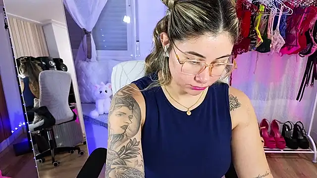 Tawny cox online show from 9, 1, 2026