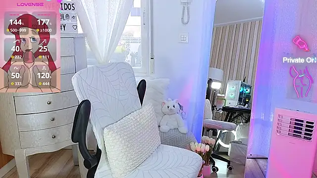 Tawny cox online show from 26, 9, 2025