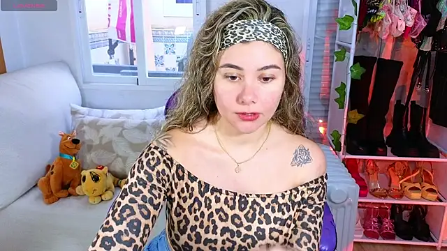 Tawny cox online show from 27, 2, 2025