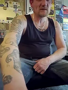 Snapshot of Landsaw chatting on 9, 2, 2026 Landsaw online show from 9, 2, 2026