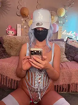 xxbabyxgiiirlxx online show from 9, 7, 2026