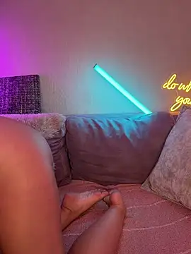 xxbabyxgiiirlxx online show from 25, 6, 2026