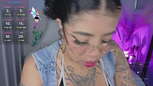 foxxy-lov3 online show from 11, 10, 2025