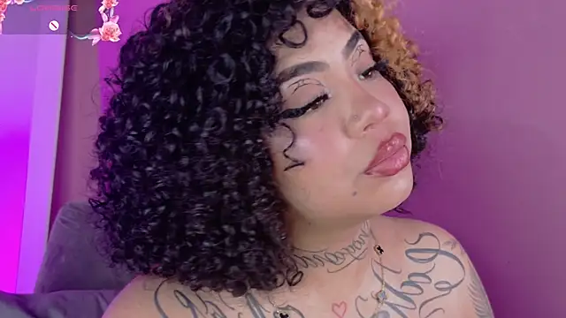 foxxy-lov3 online show from 11, 5, 2026