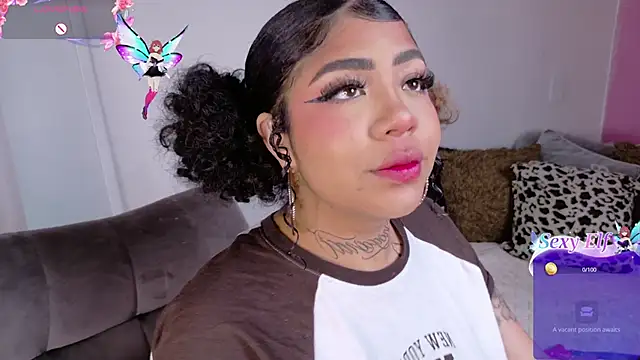 foxxy-lov3 online show from 25, 2, 2026