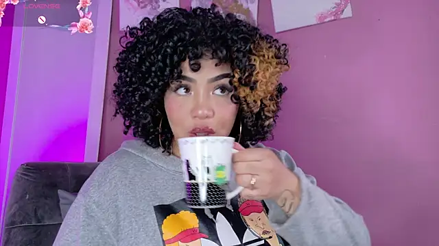 foxxy-lov3 online show from 25, 5, 2026