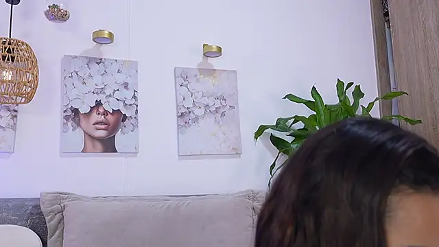 katie cruz online show from 2, 4, 2026