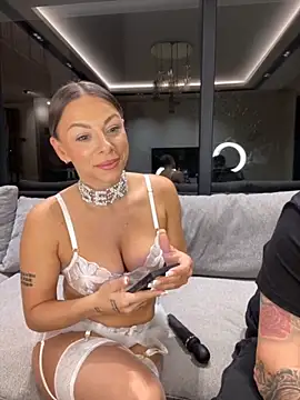 SexOnMyLvL online show from 5, 10, 2025