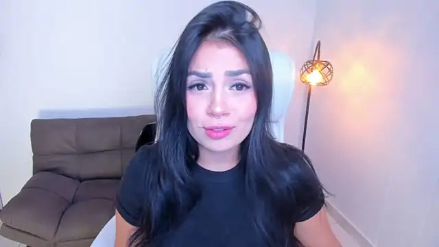 dominique21  online show from 15, 12, 2024