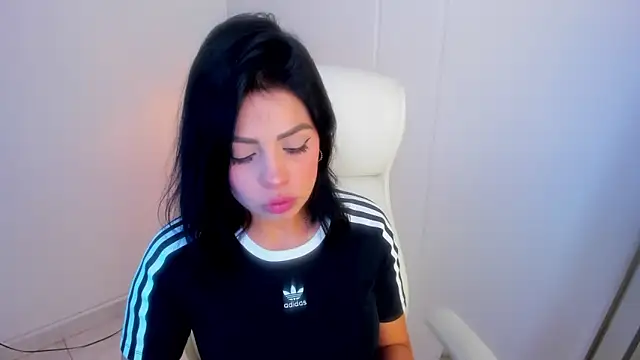 dominique21  online show from 25, 10, 2025