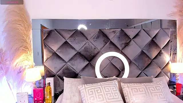 sofhiaa adaams online show from 25, 10, 2025