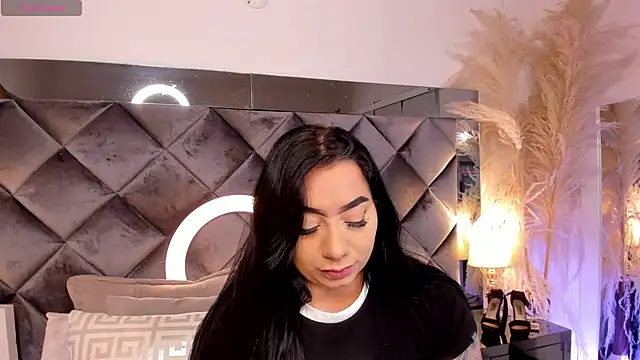 sofhiaa adaams online show from 17, 10, 2025