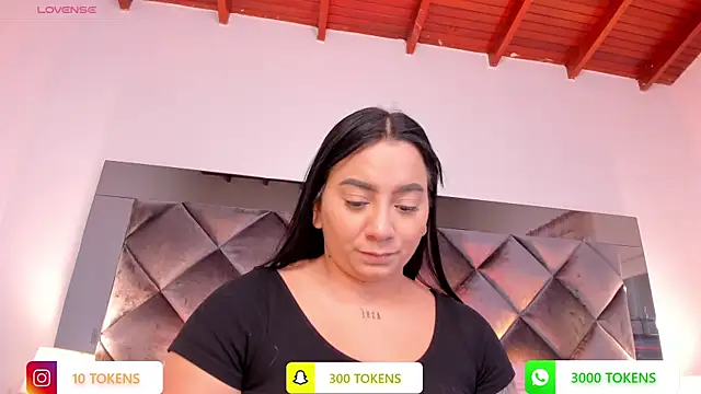 sofhiaa adaams online show from 6, 3, 2025