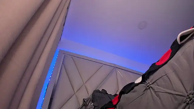 andreafernandz online show from 3, 11, 2025