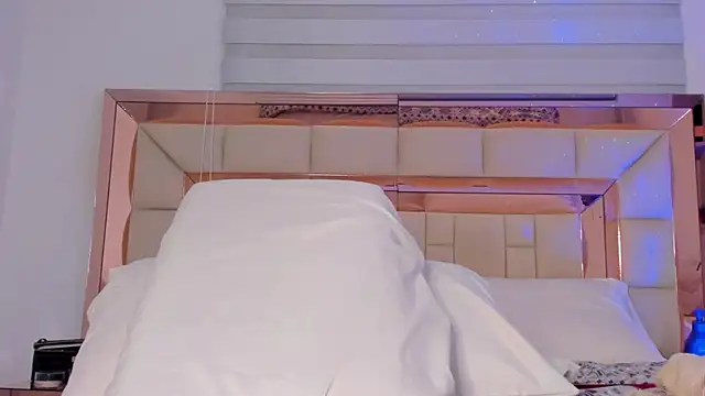 violetta-brown1 online show from 7, 2, 2025