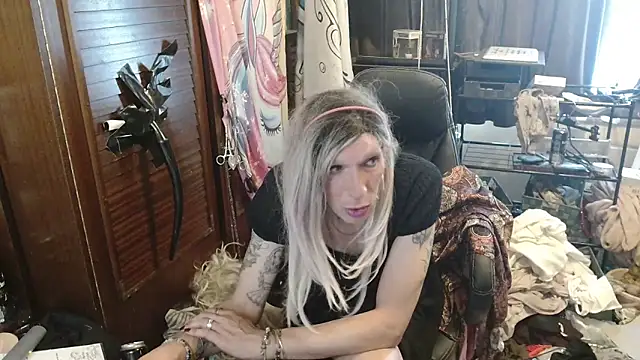Ombeline1 online show from 28, 5, 2026