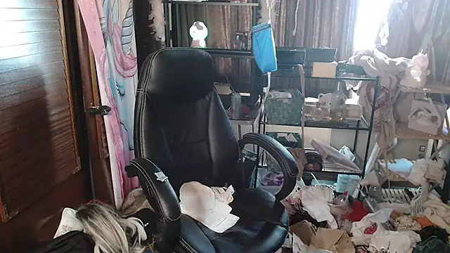 Ombeline1 online show from 9, 9, 2025