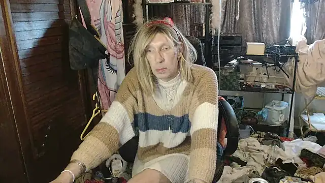 Ombeline1 online show from 22, 11, 2025