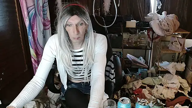 Ombeline1 online show from 12, 10, 2025