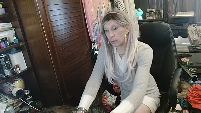 Ombeline1 online show from 12, 4, 2026