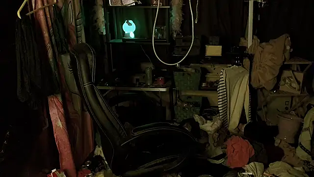 Ombeline1 online show from 10, 11, 2025