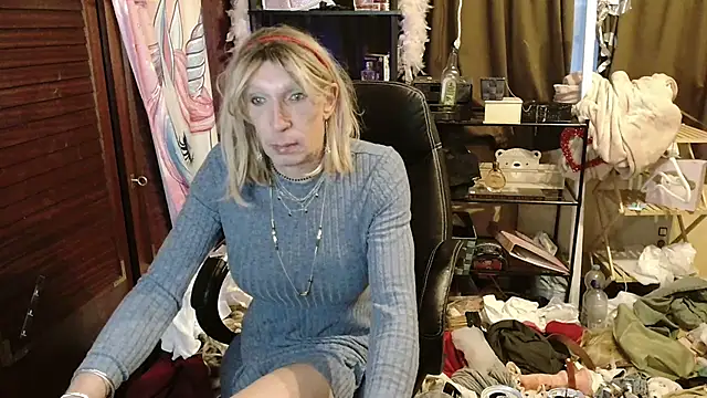 Ombeline1 online show from 25, 10, 2025