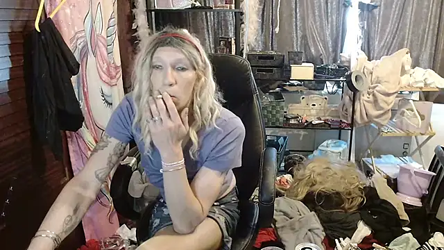 Ombeline1 online show from 9, 11, 2025