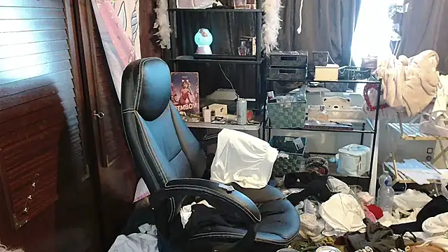 Ombeline1 online show from 30, 10, 2025