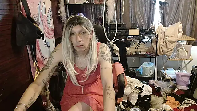 Ombeline1 online show from 13, 11, 2025