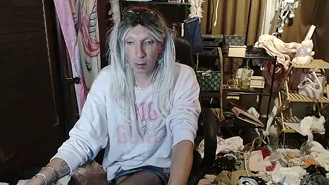 Ombeline1 online show from 12, 9, 2025