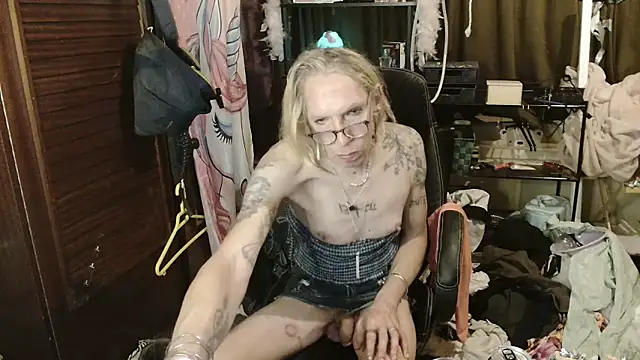 Ombeline1 online show from 18, 11, 2025