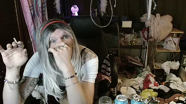 Ombeline1 online show from 13, 10, 2025