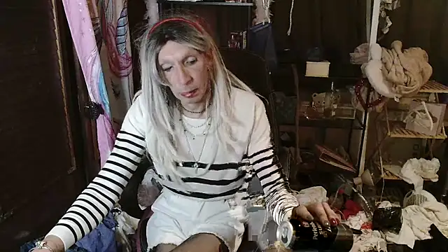 Ombeline1 online show from 25, 9, 2025