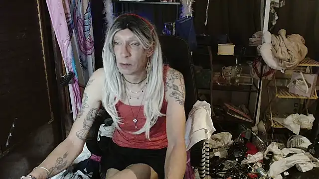 Ombeline1 online show from 5, 10, 2025