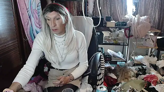 Ombeline1 online show from 19, 10, 2025