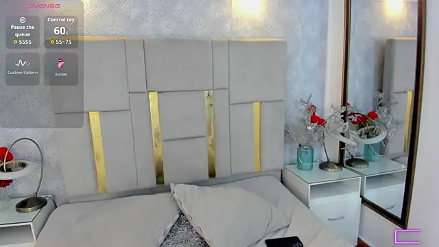 Camilaa Sanchez  online show from 17, 10, 2025