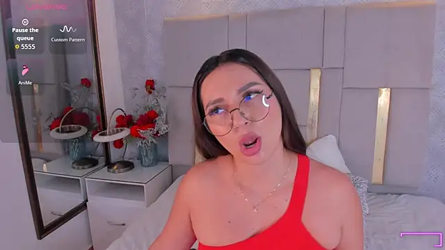 Camilaa Sanchez  online show from 3, 3, 2026